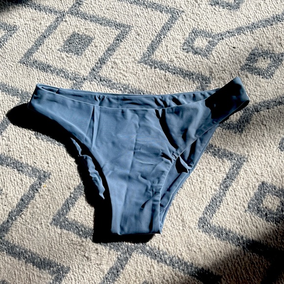 Size small Sweatyrocks bikini - Picture 4 of 5